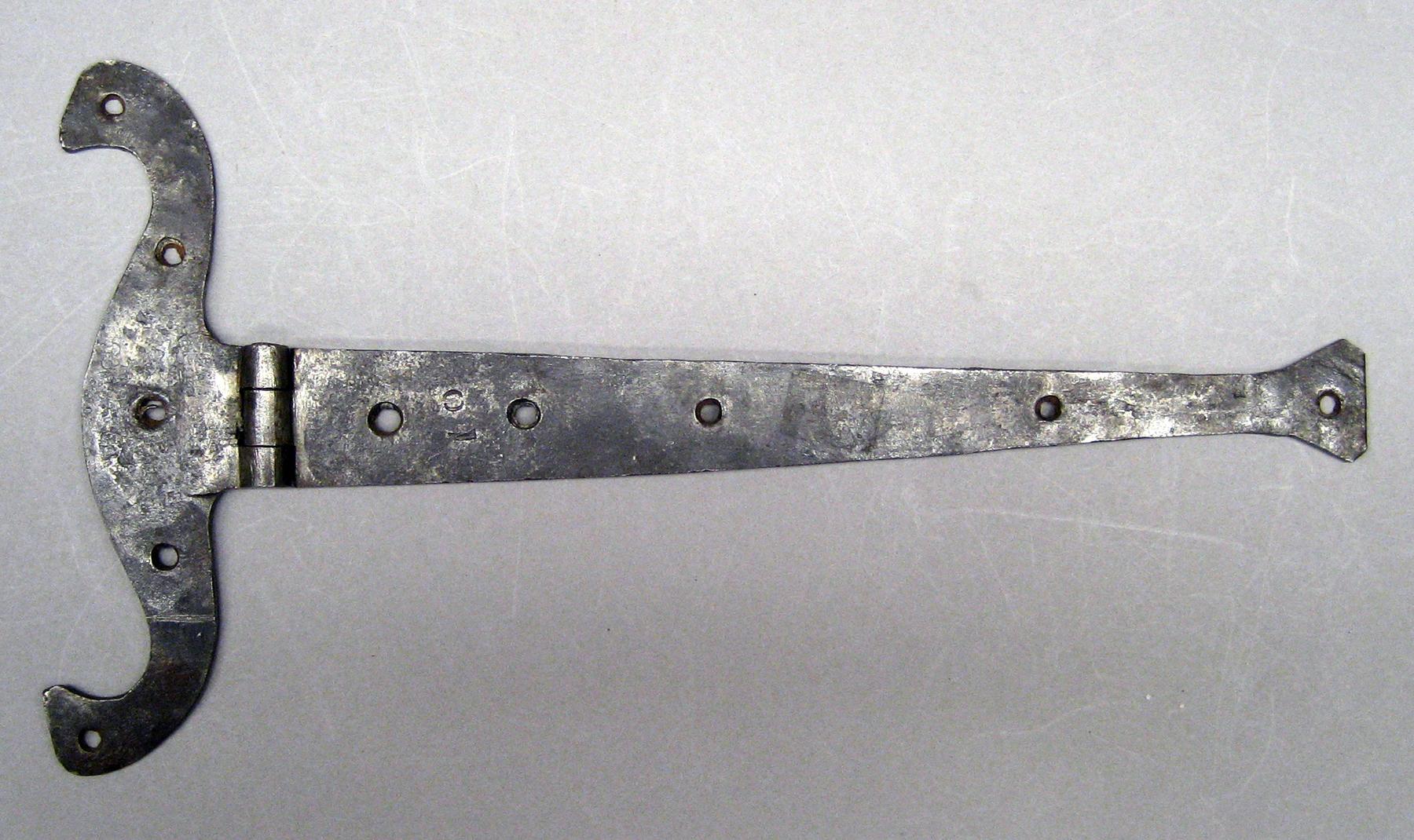 1982.0250.002 Hinge