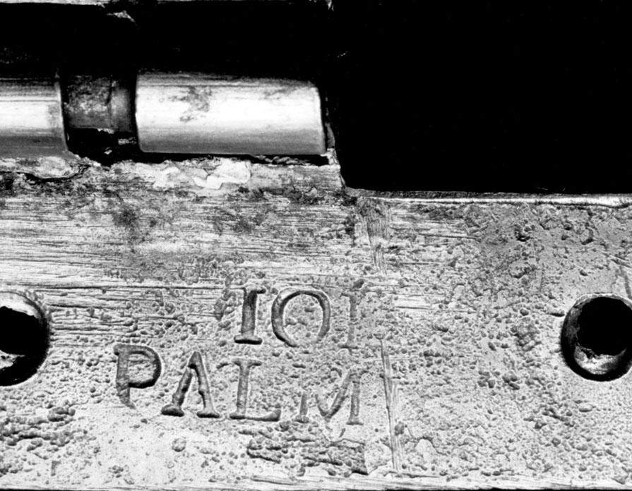 1982.0256 Hinge, maker's mark.