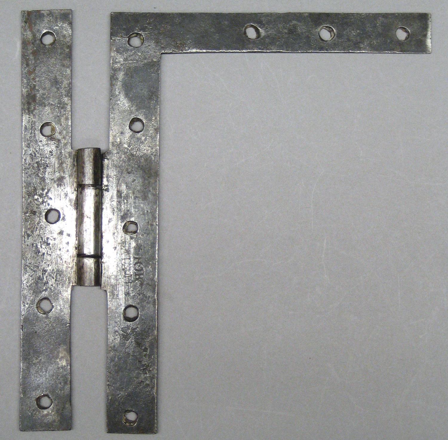 1982.0257 Hinge