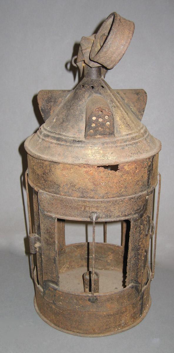 1982.0263 Lantern