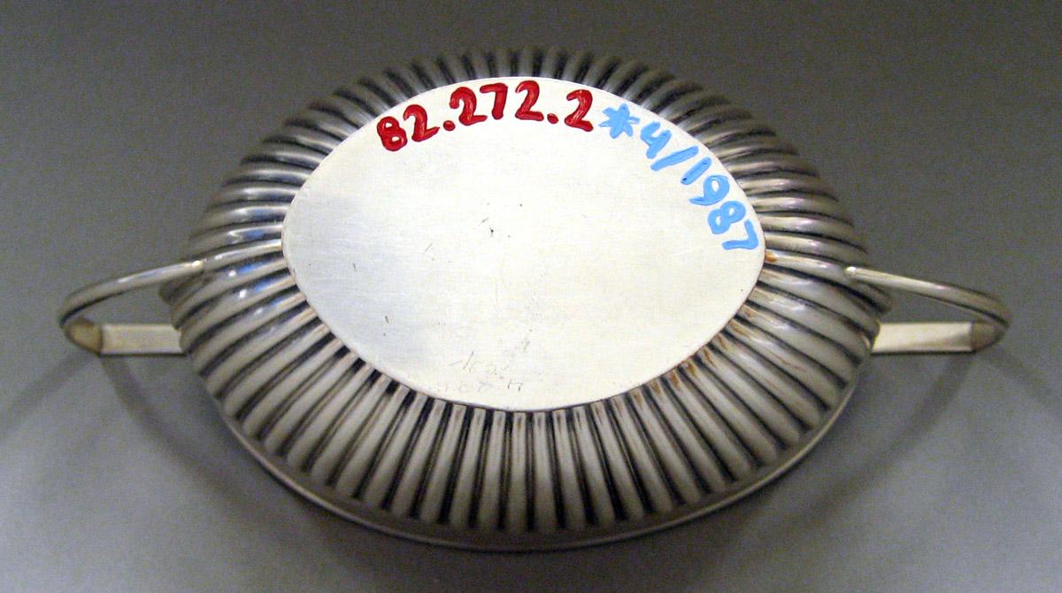 1982.0272.002 Silver Sugar Bowl underside