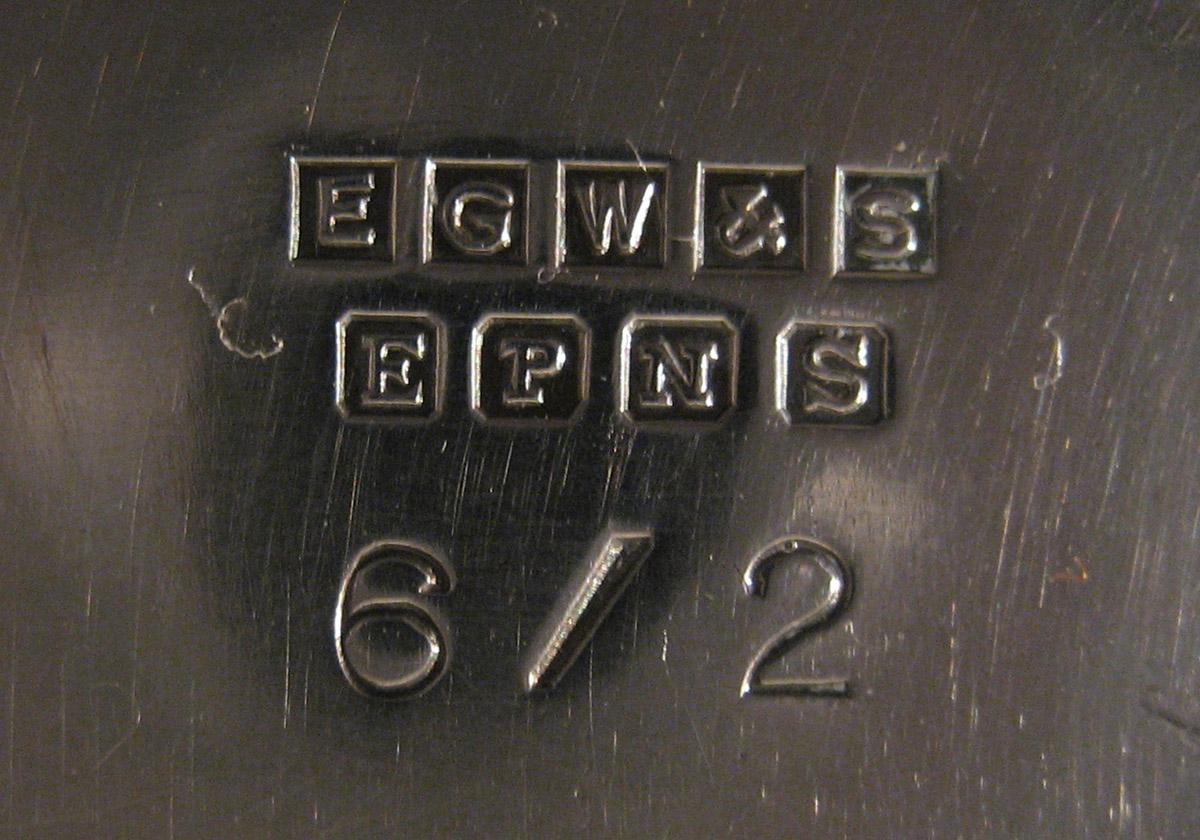 1982.0273 Pot (marks)