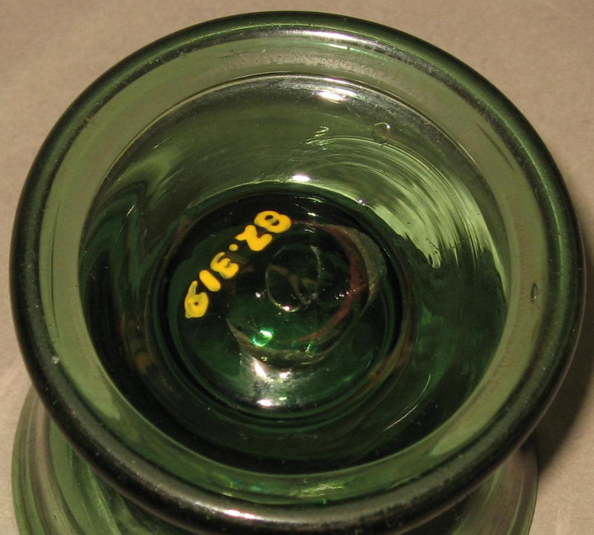 1982.0319 Glass salt (underside)