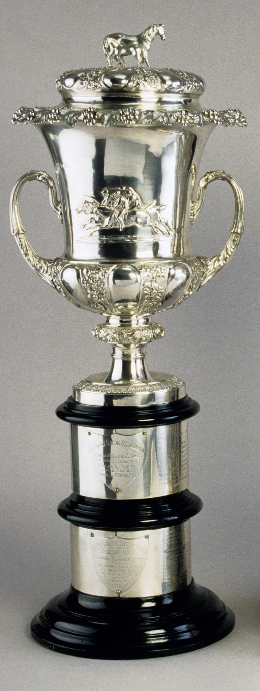 1982.0327 A-D Trophy, view 1