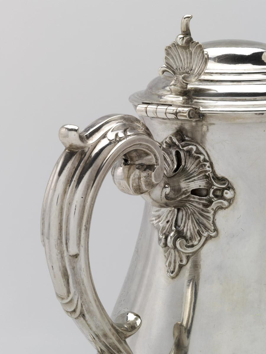 2011.0050 Pitcher, Ewer (view 4)