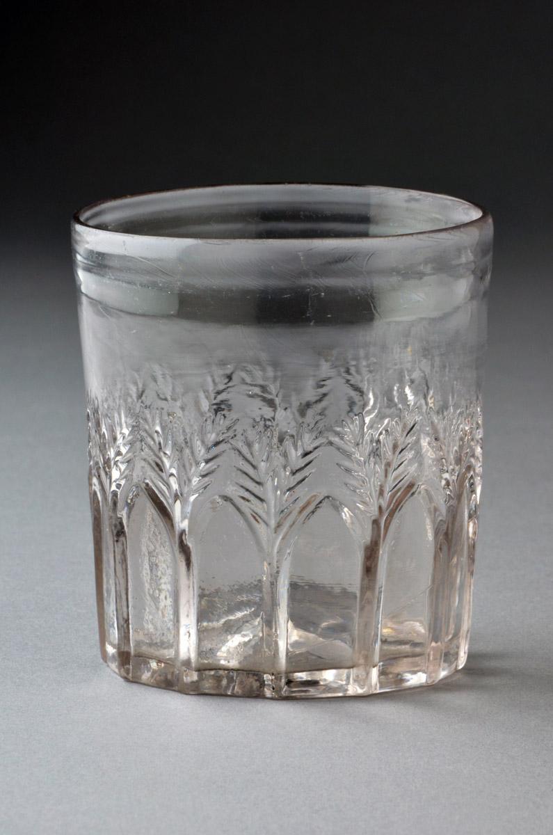 1983.0002 Glass (for drinking), view 1
