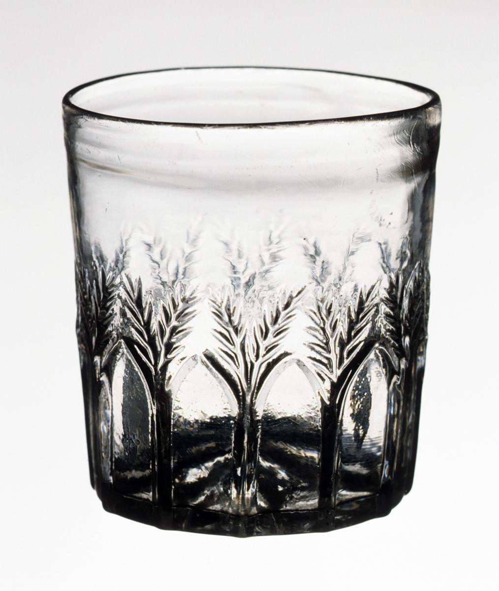 1983.0002 Glass tumbler