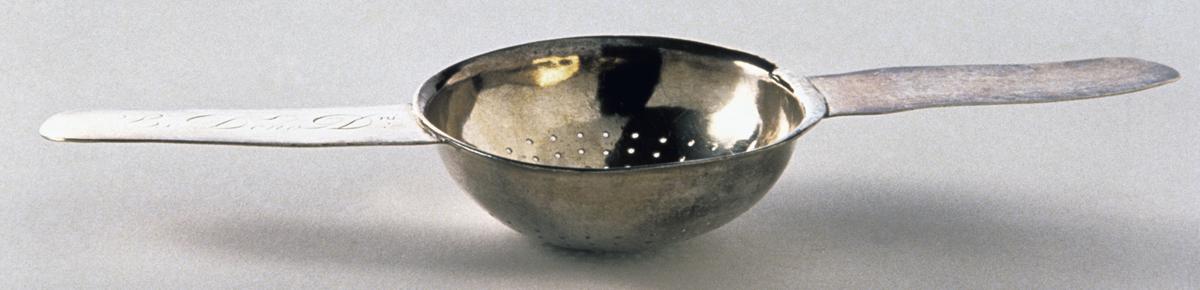 1983.0008 Strainer, view 1