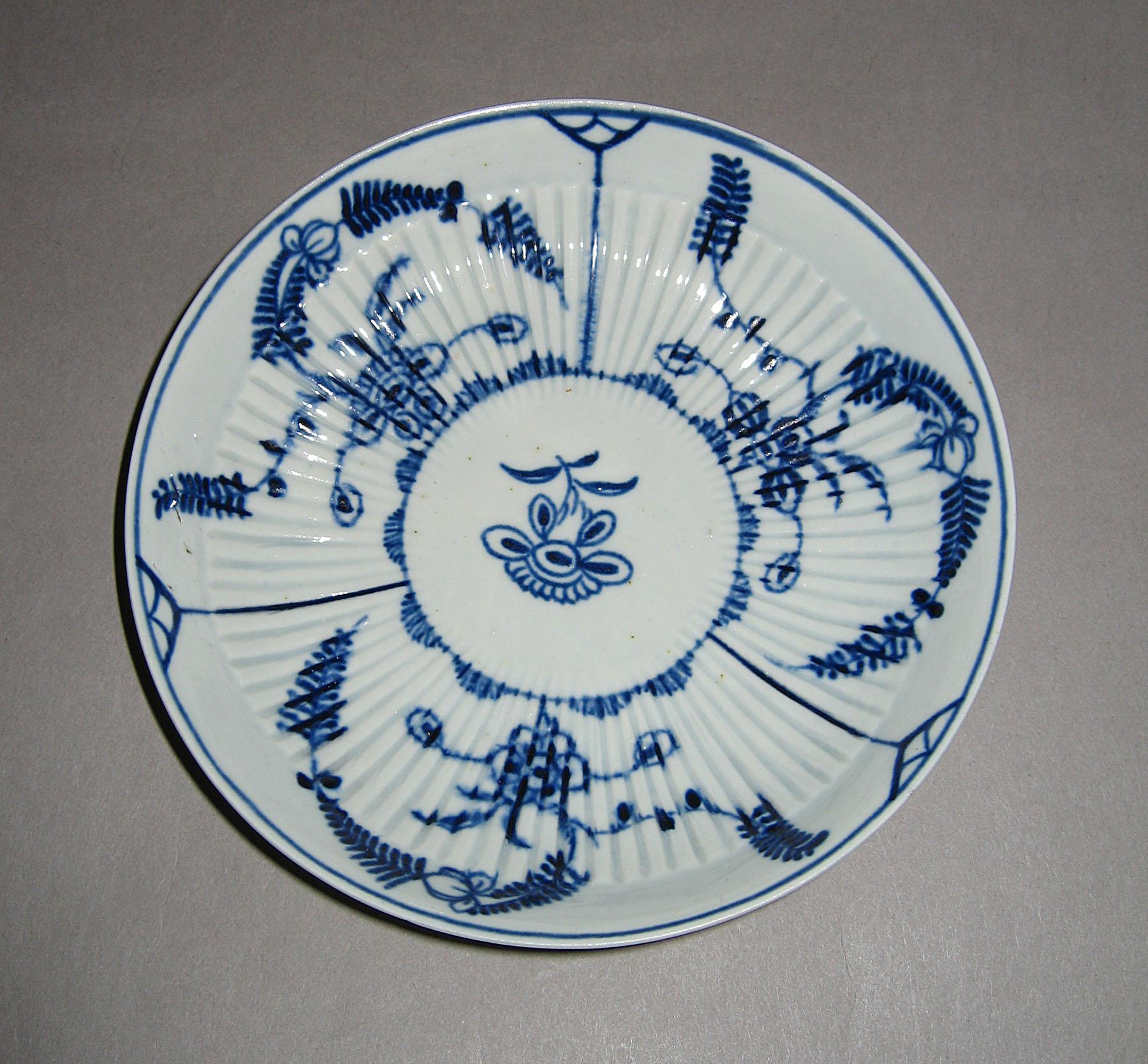1983.0024 B Saucer