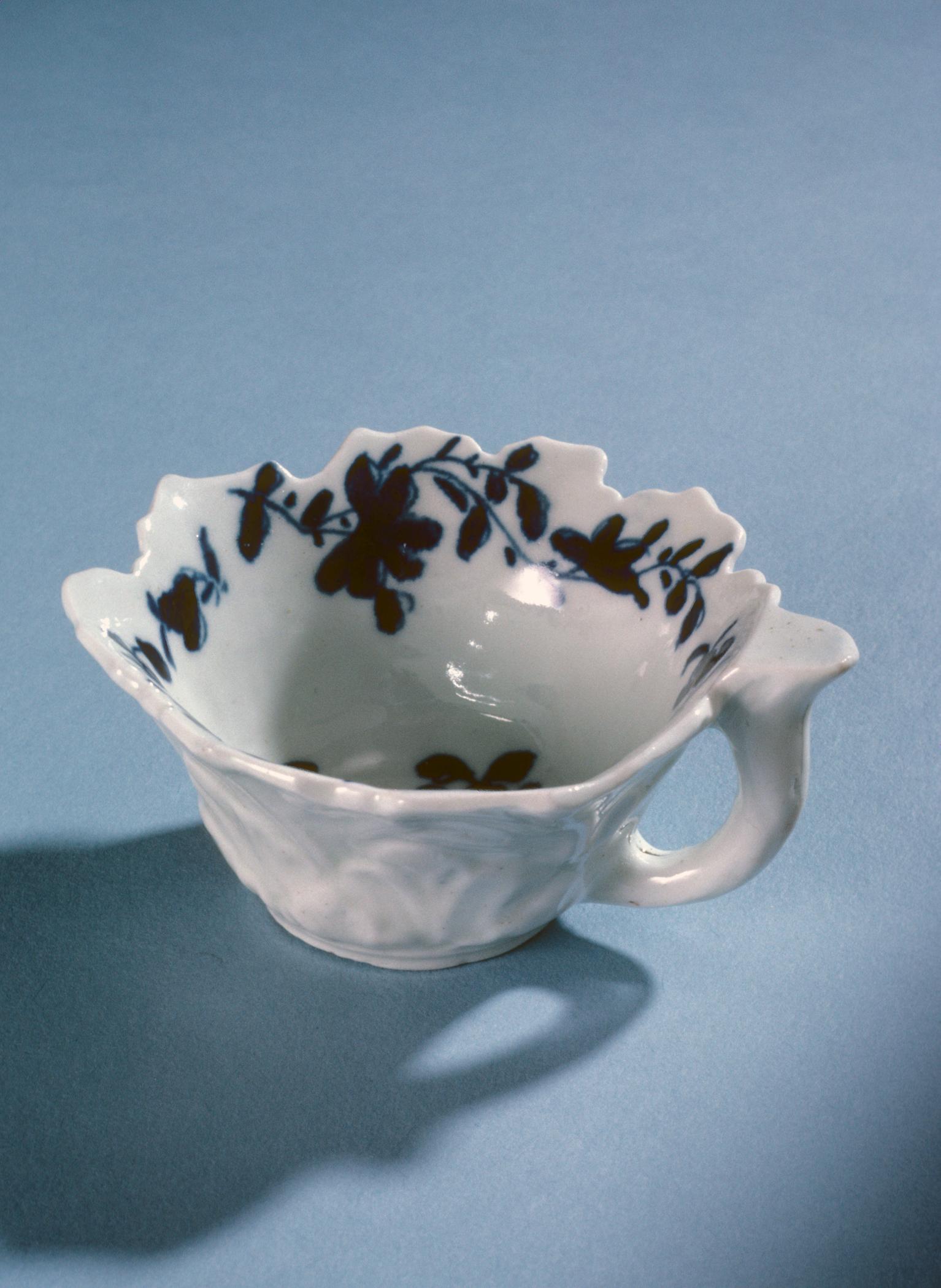 1983.0028 Pickle Dish