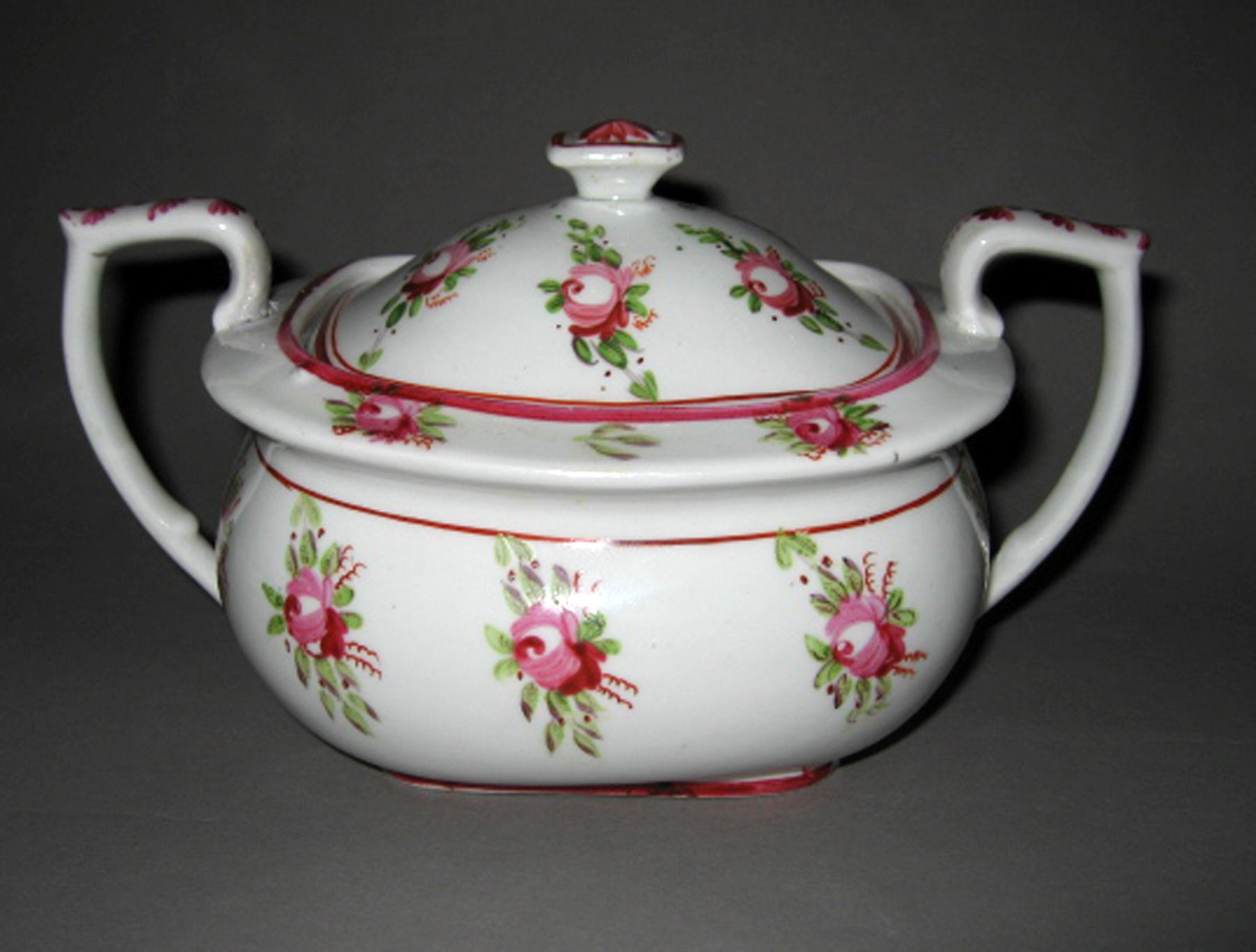 1983.0039.002 A, B Sugar bowl