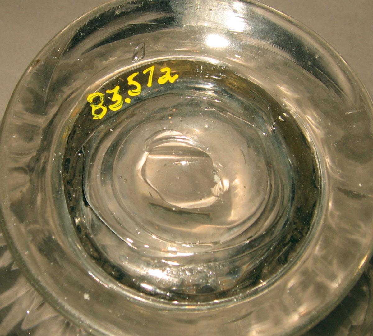 1983.0057 A Glass bowl (underside)