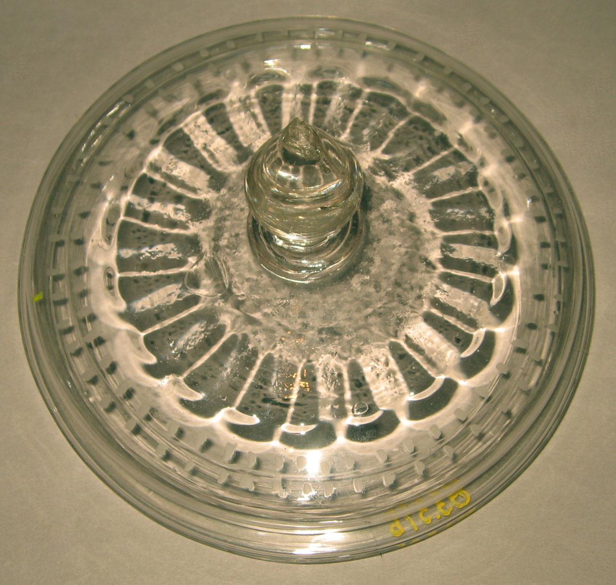 1983.0057 B Glass bowl cover