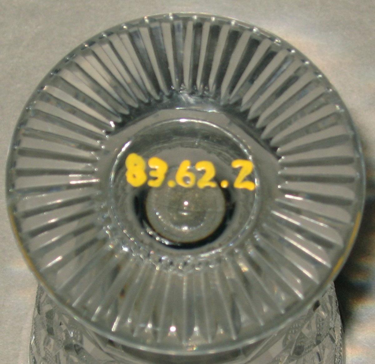 1983.0062.002 Glass jelly glass (underside)