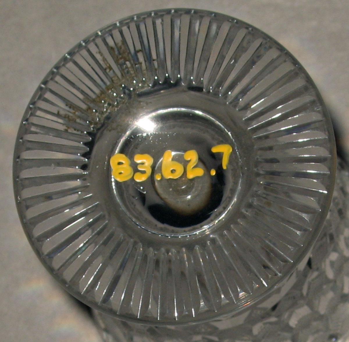 1983.0062.007 Glass jelly glass (underside)