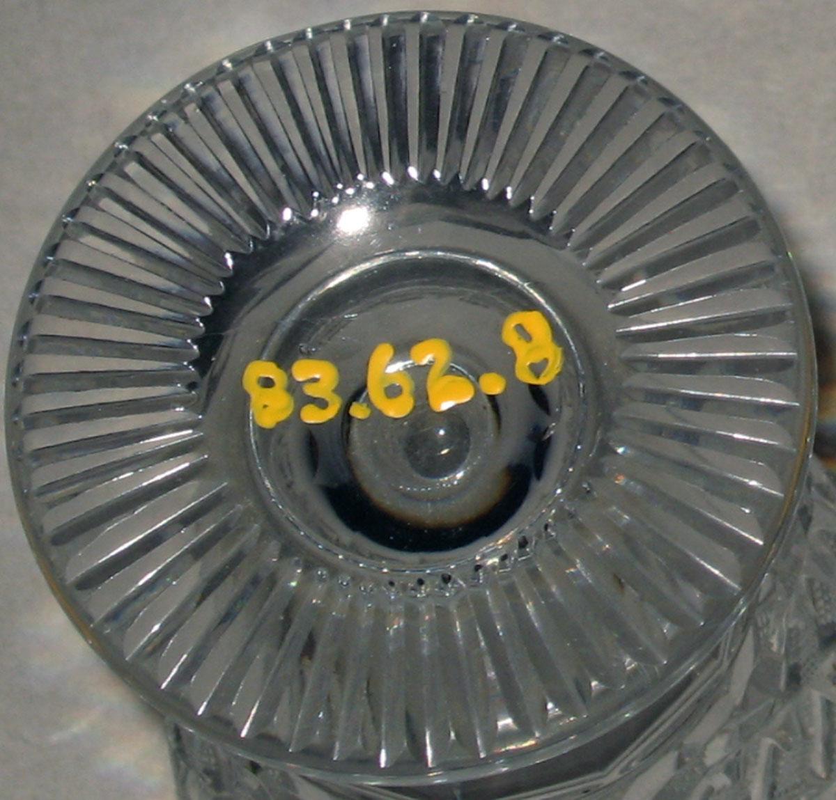 1983.0062.008 Glass jelly glass (underside)