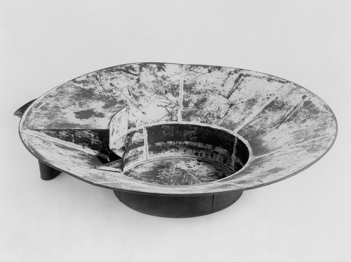 1983.0088 Bathtub (b/w)