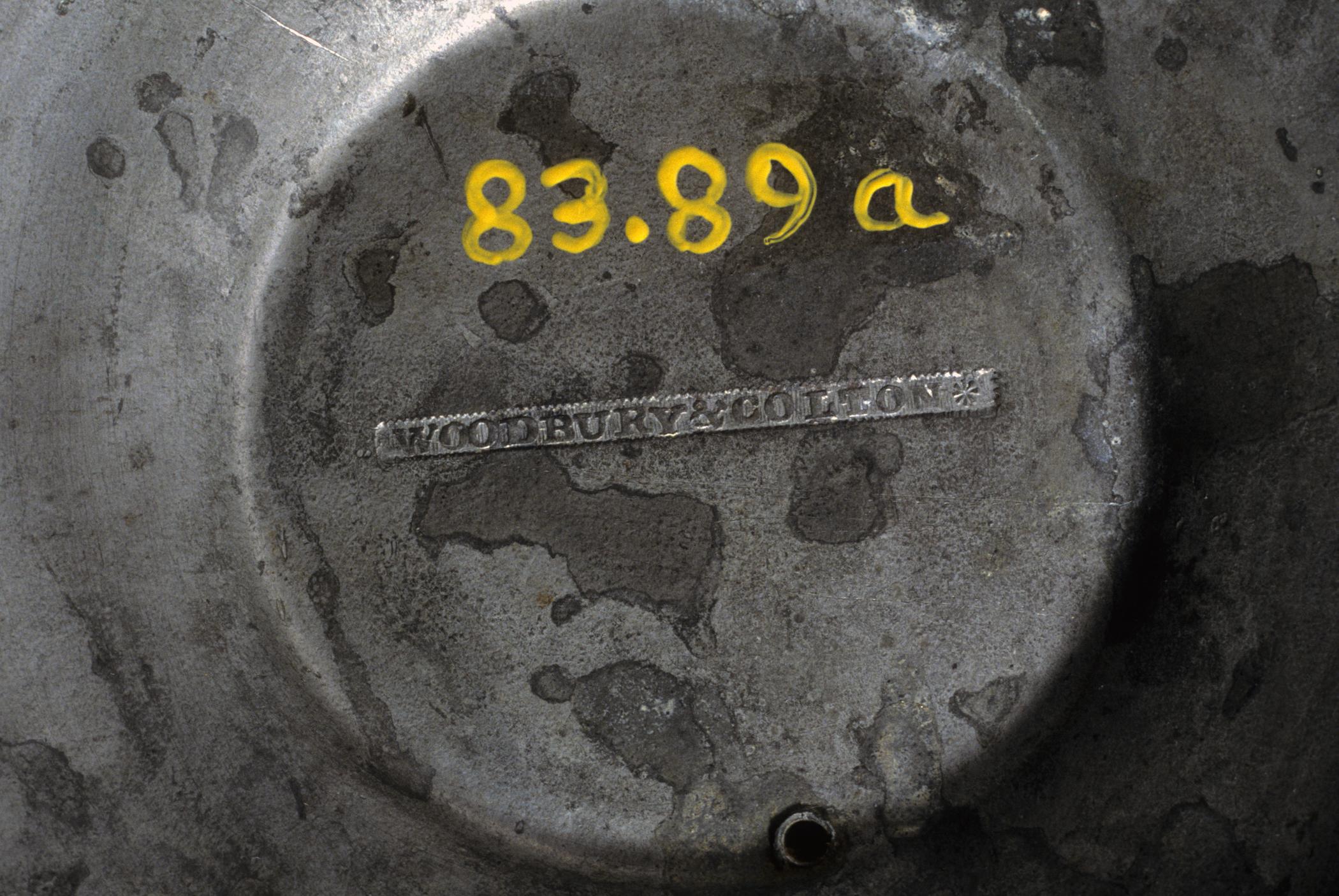 1983.0089 Pewter coffee urn (mark)