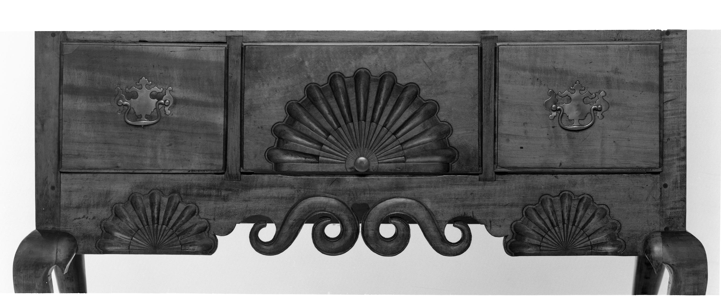 1957.1391 Chest, High chest (bottom quarter)