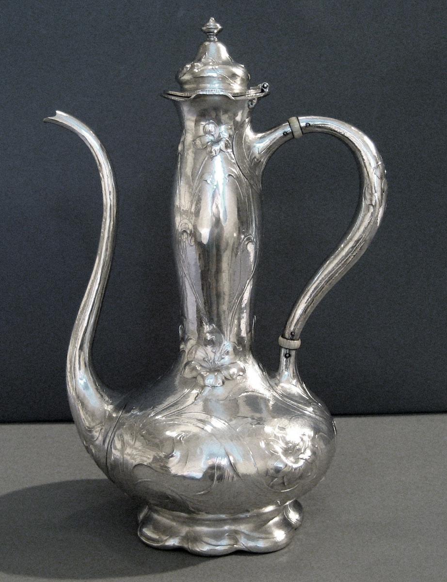1983.0108.002 Silver Coffee Pot side 1