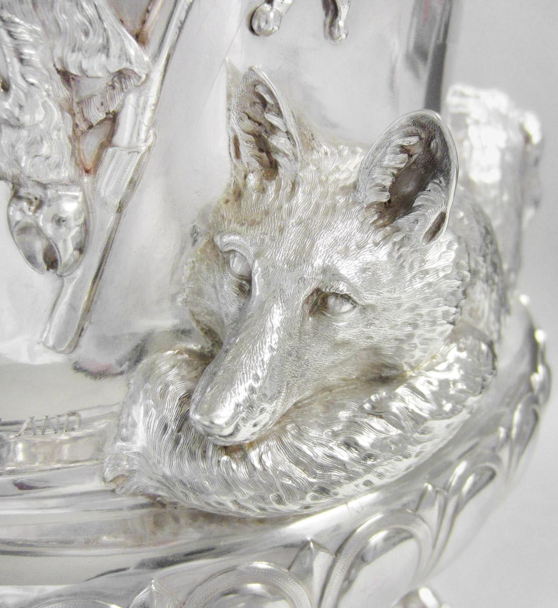1983.0115 A Trophy, urn, detail 2