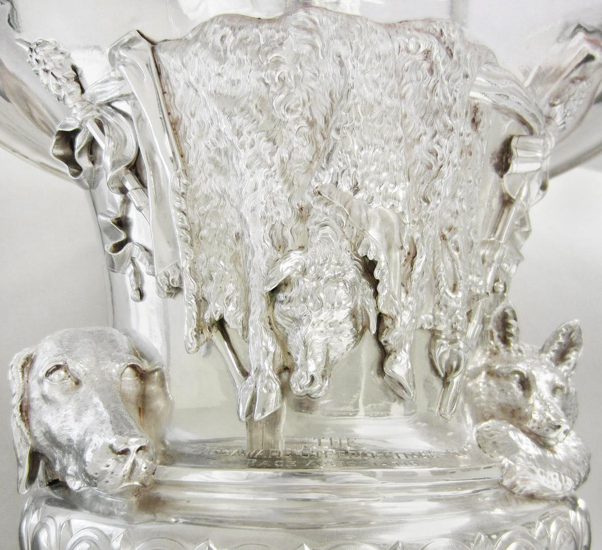 1983.0115 A Trophy, urn, detail 5