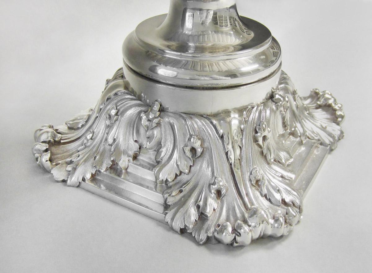 1983.0115 A Trophy, urn, base
