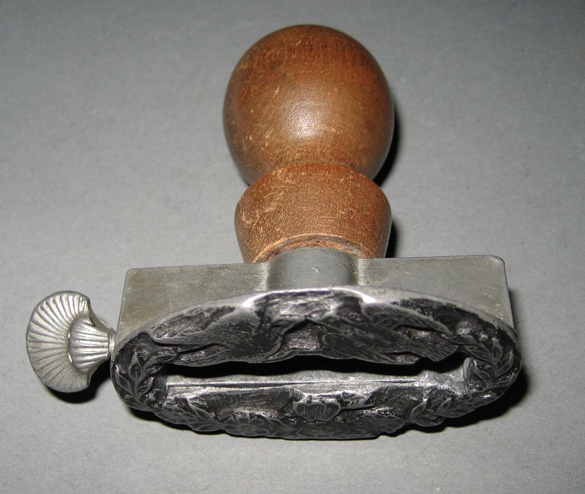 1983.0117 A Tool (for sewing)