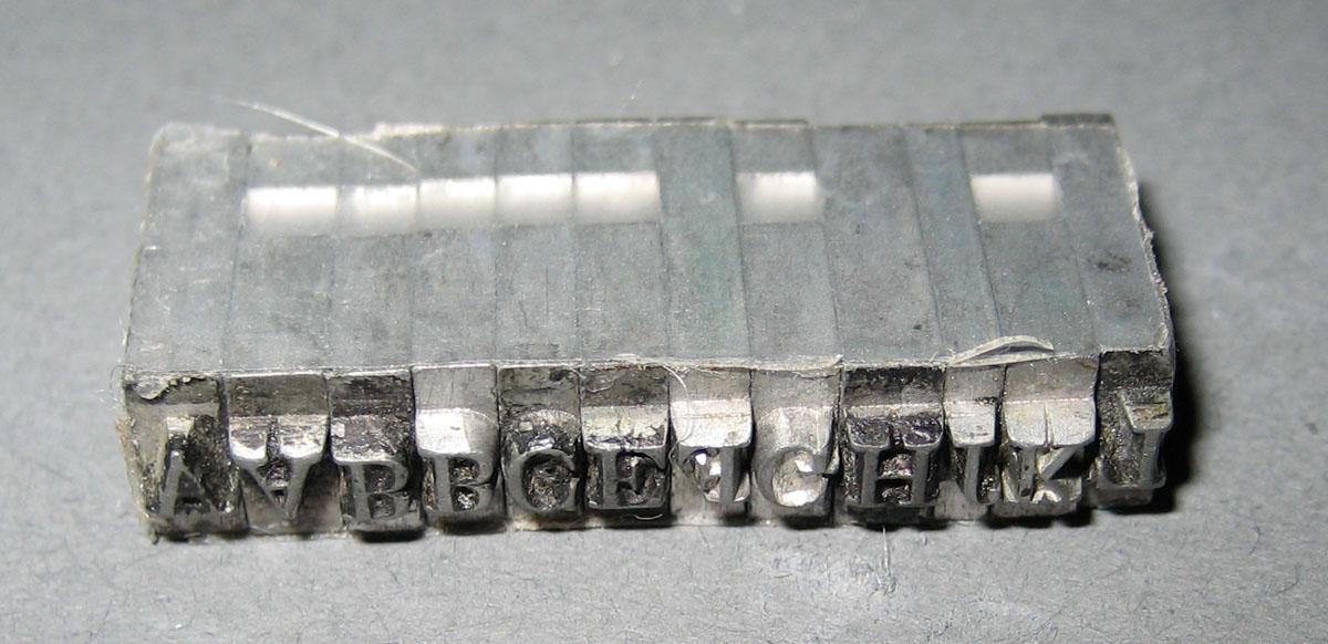 1983.0117 B Tool (for sewing)