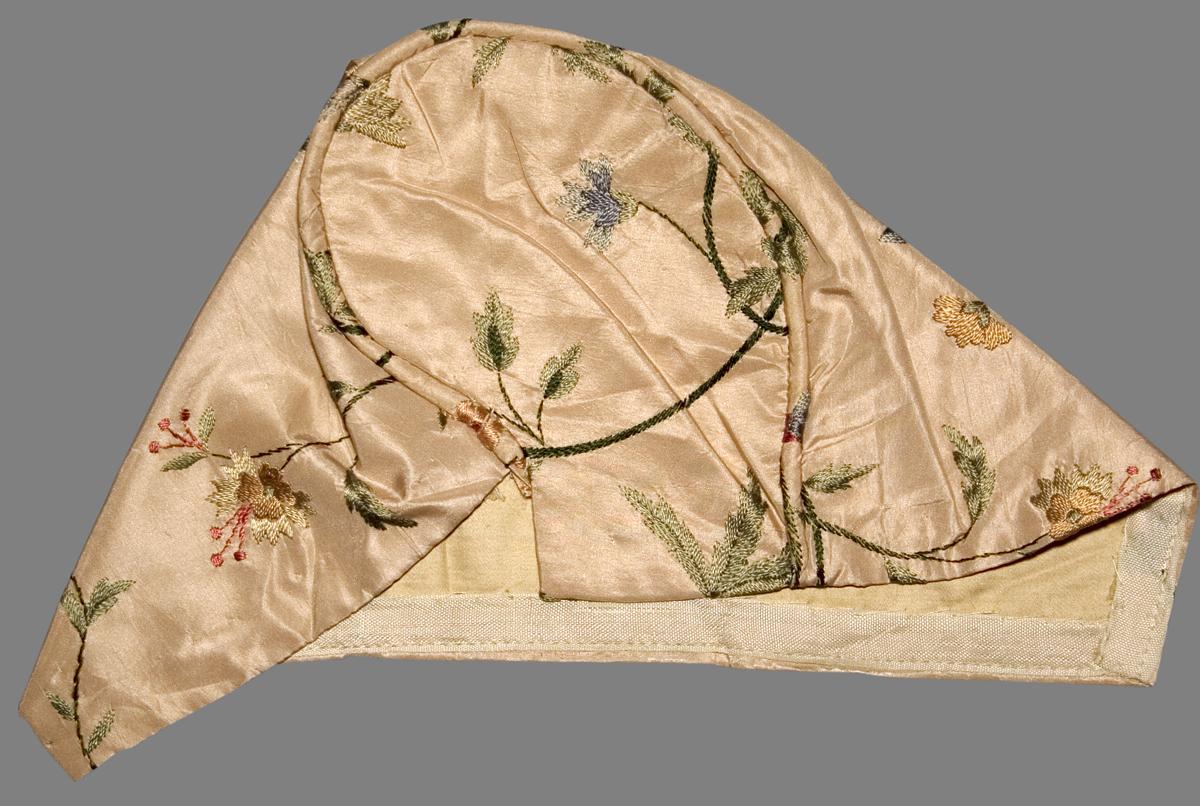 1983.0118 L Slip Cover