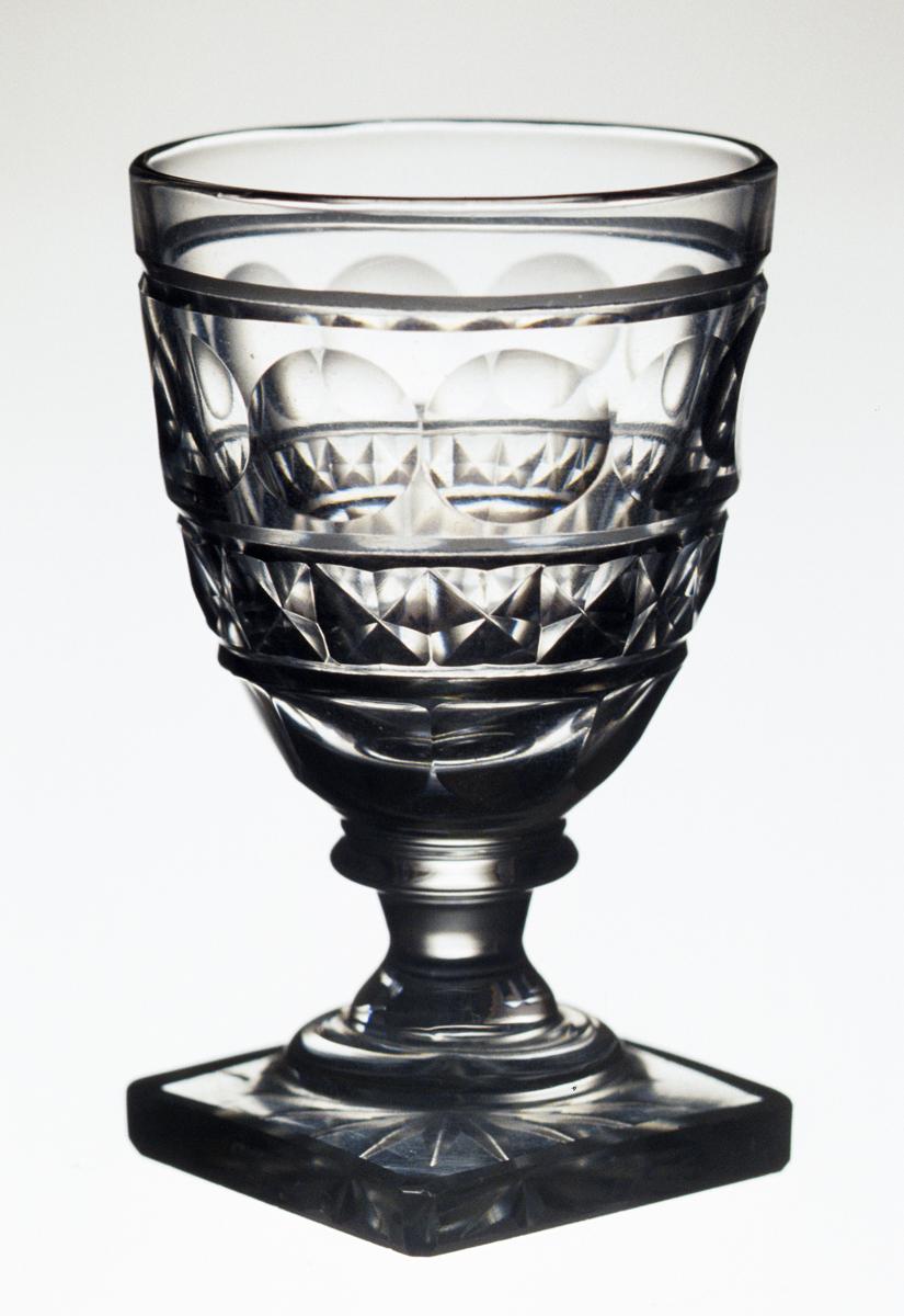 1983.0124.001 Colorless glass cordial glass