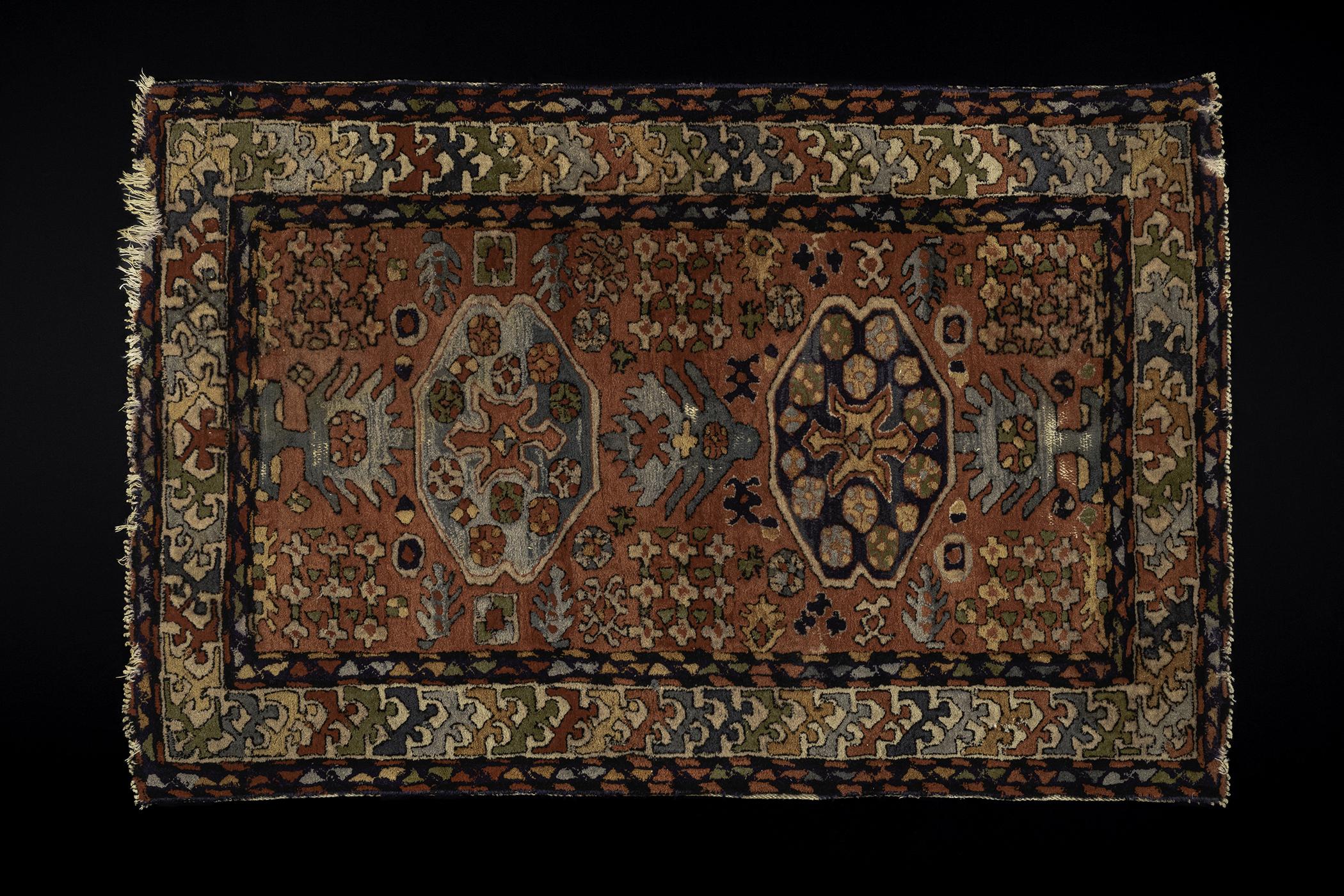 1983.0135, Rug, front