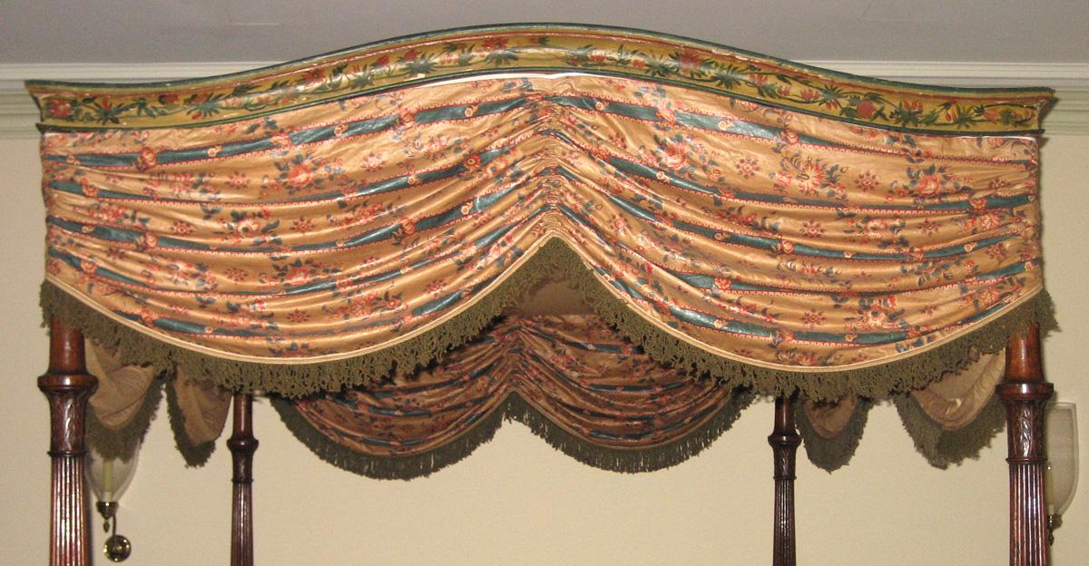 1952.0340.003 Valance, view 2