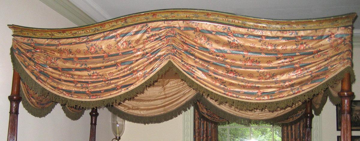 1952.0340.003 Valance, view 1