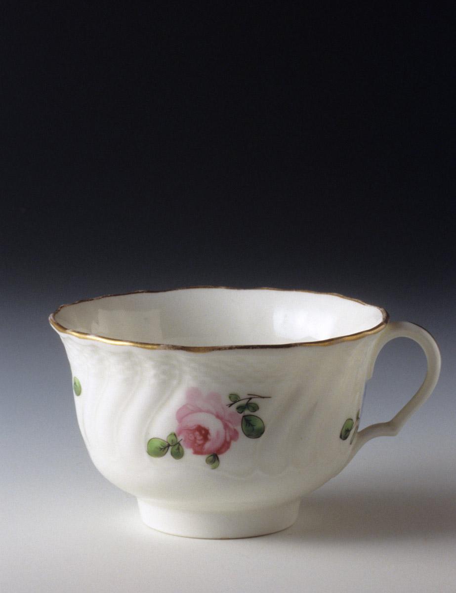 1983.0209 B Cup