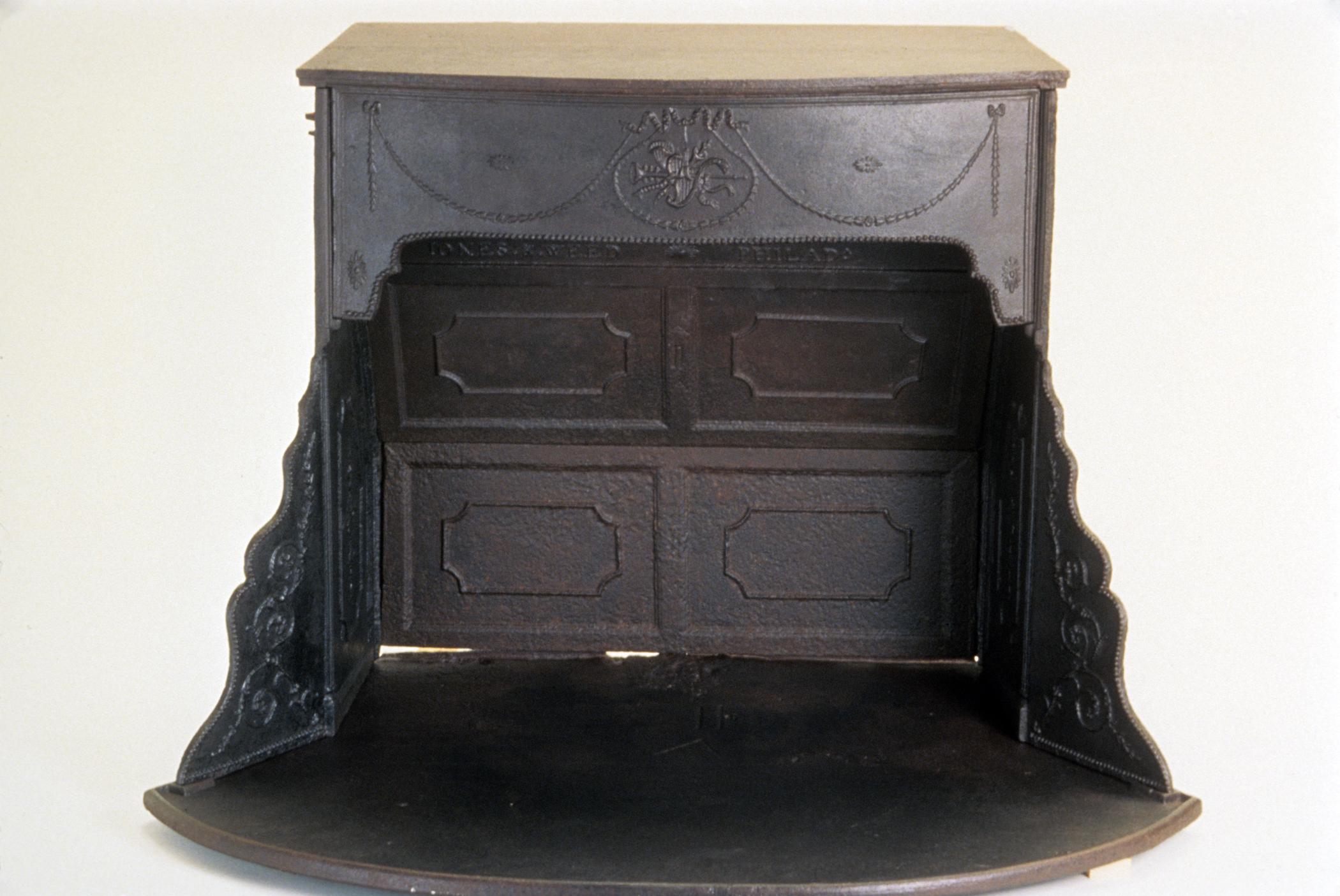 1983.0210 Franklin Stove