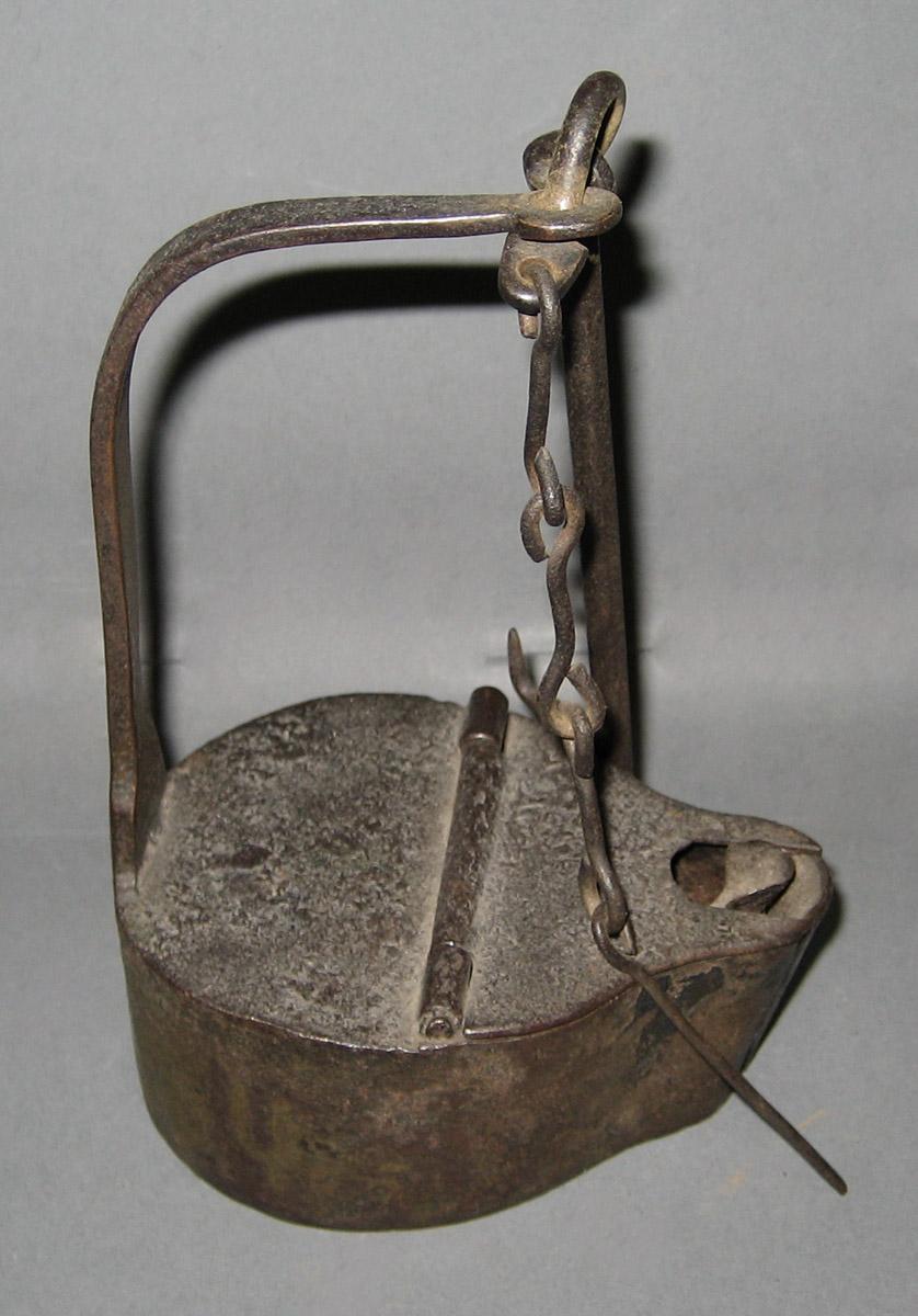1983.0226 Lamp