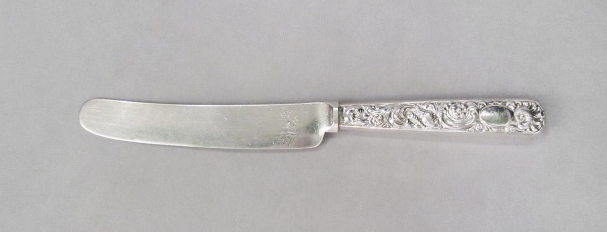 1983.0244.020.005 Knife, upper surface