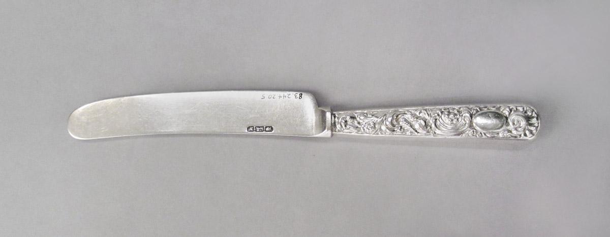 1983.0244.020.005 Knife, underside