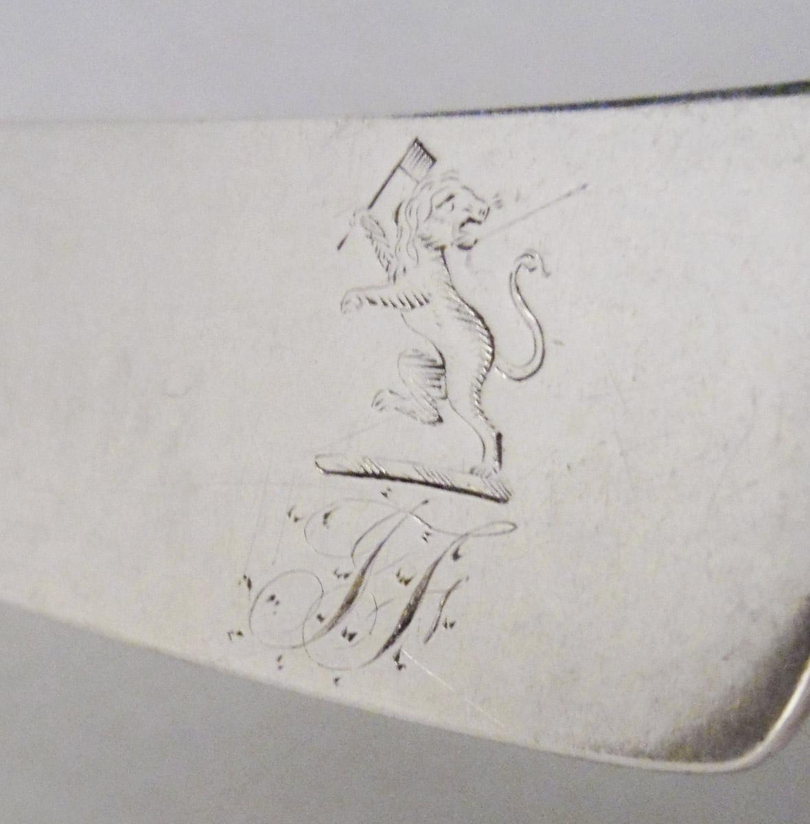 1983.0244.020.006 Knife, engraving