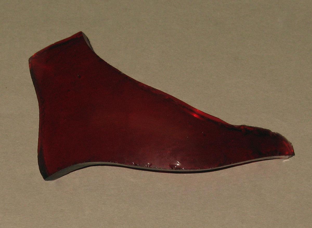 1958.0002.006.066 Glass fragment