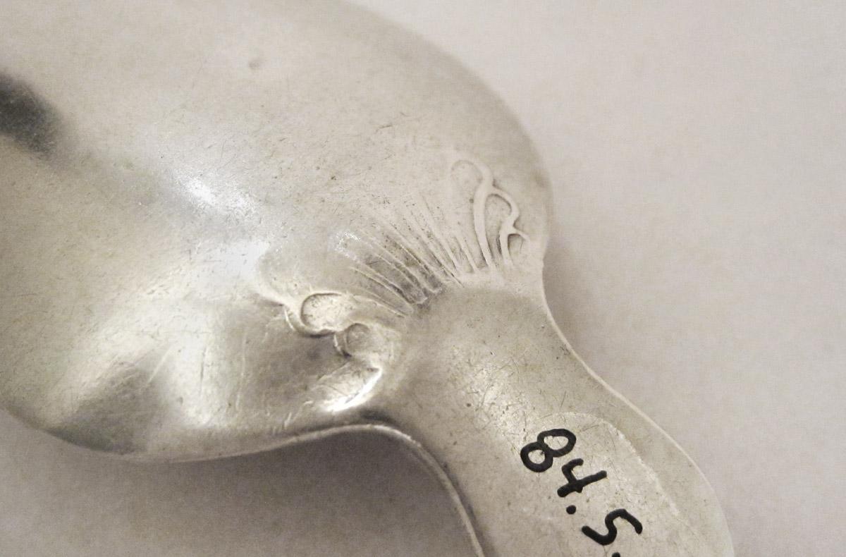 1984.0005.222.002 Spoon, drop decoration