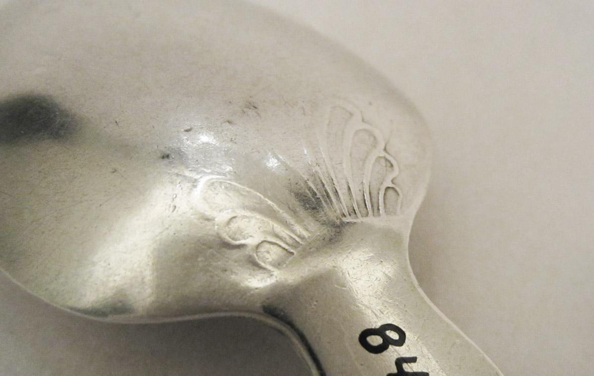 1984.0005.222.005 Spoon, drop decoration
