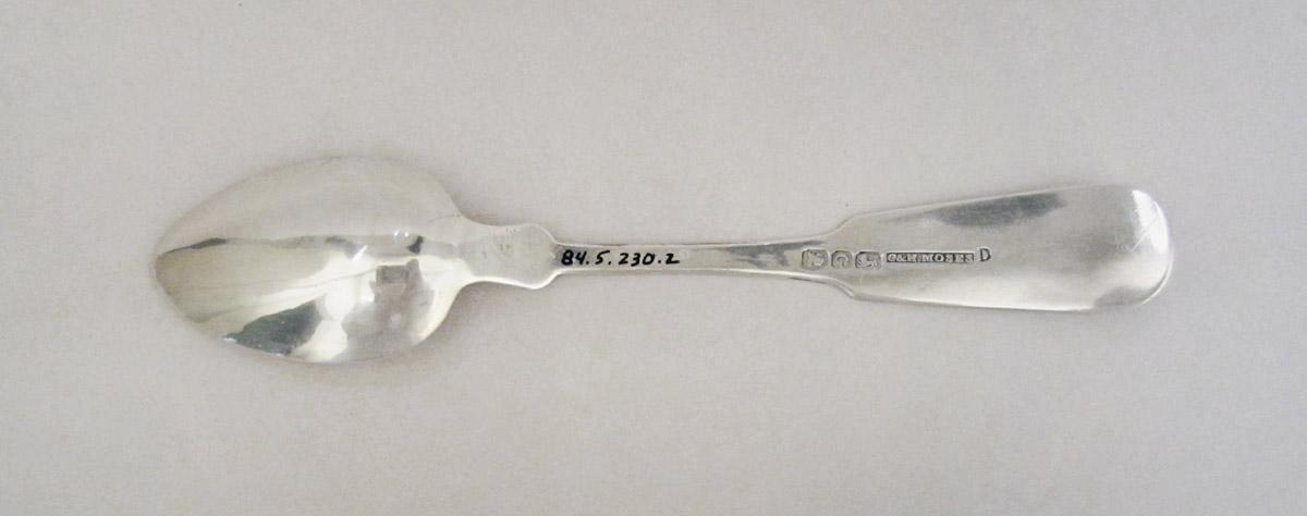1984.0005.230.002 Spoon, underside