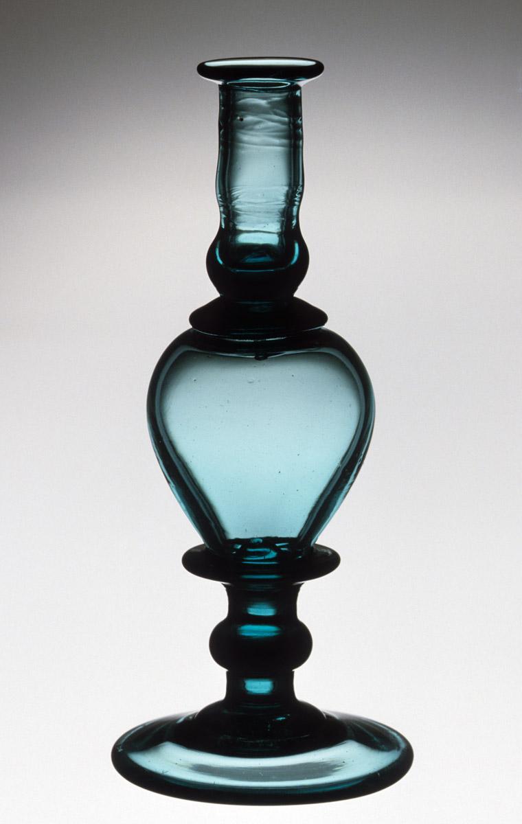 1958.0004.003 Glass Candlestick