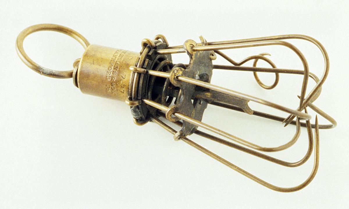 1984.0017 Fishing Hook