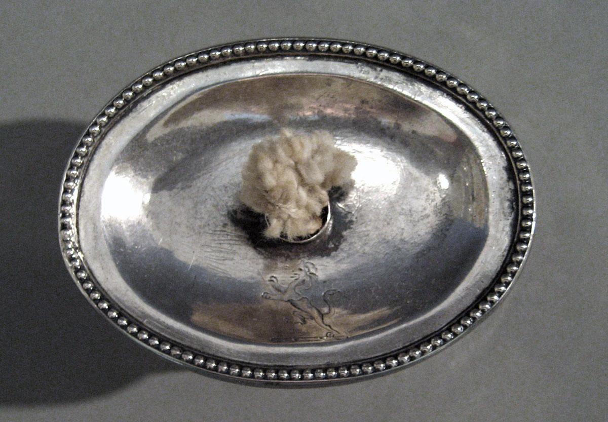1984.0057 B, C Silver Spirit Lamp top view