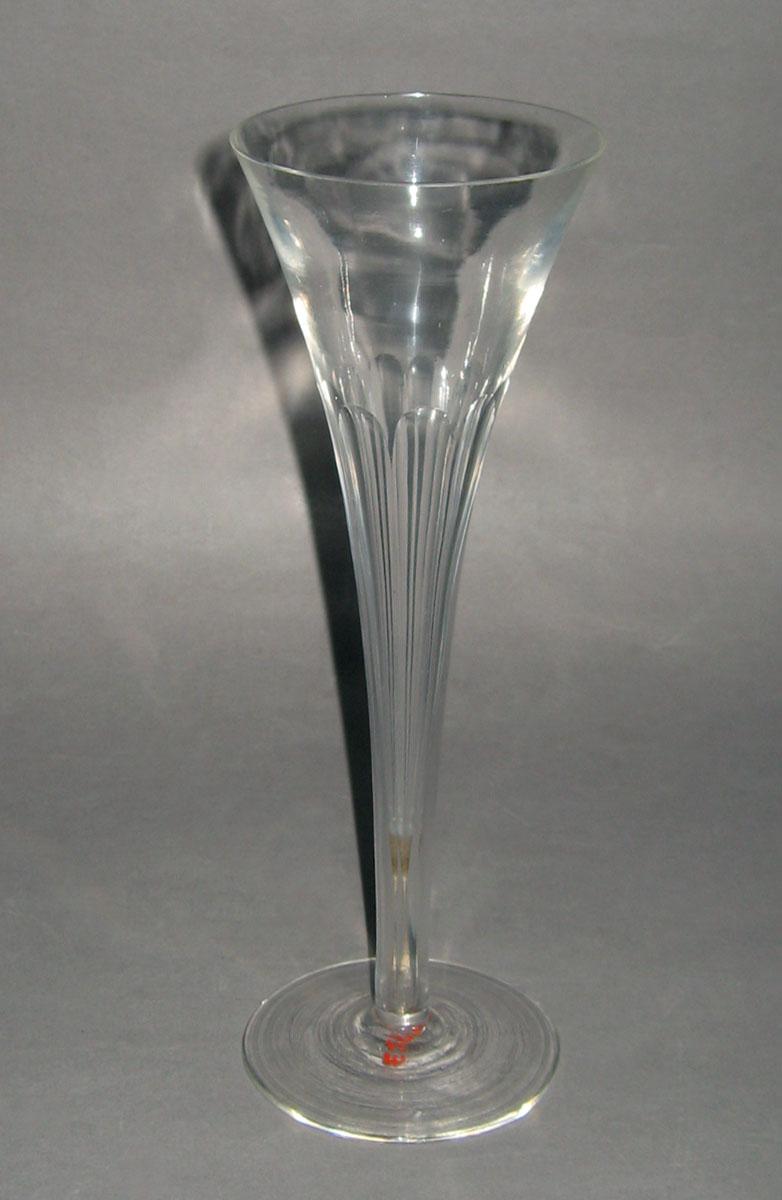 1984.0067.003 Glass wineglass
