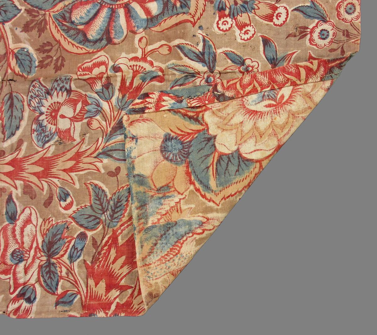 1984.0069 textile, printed folded corner