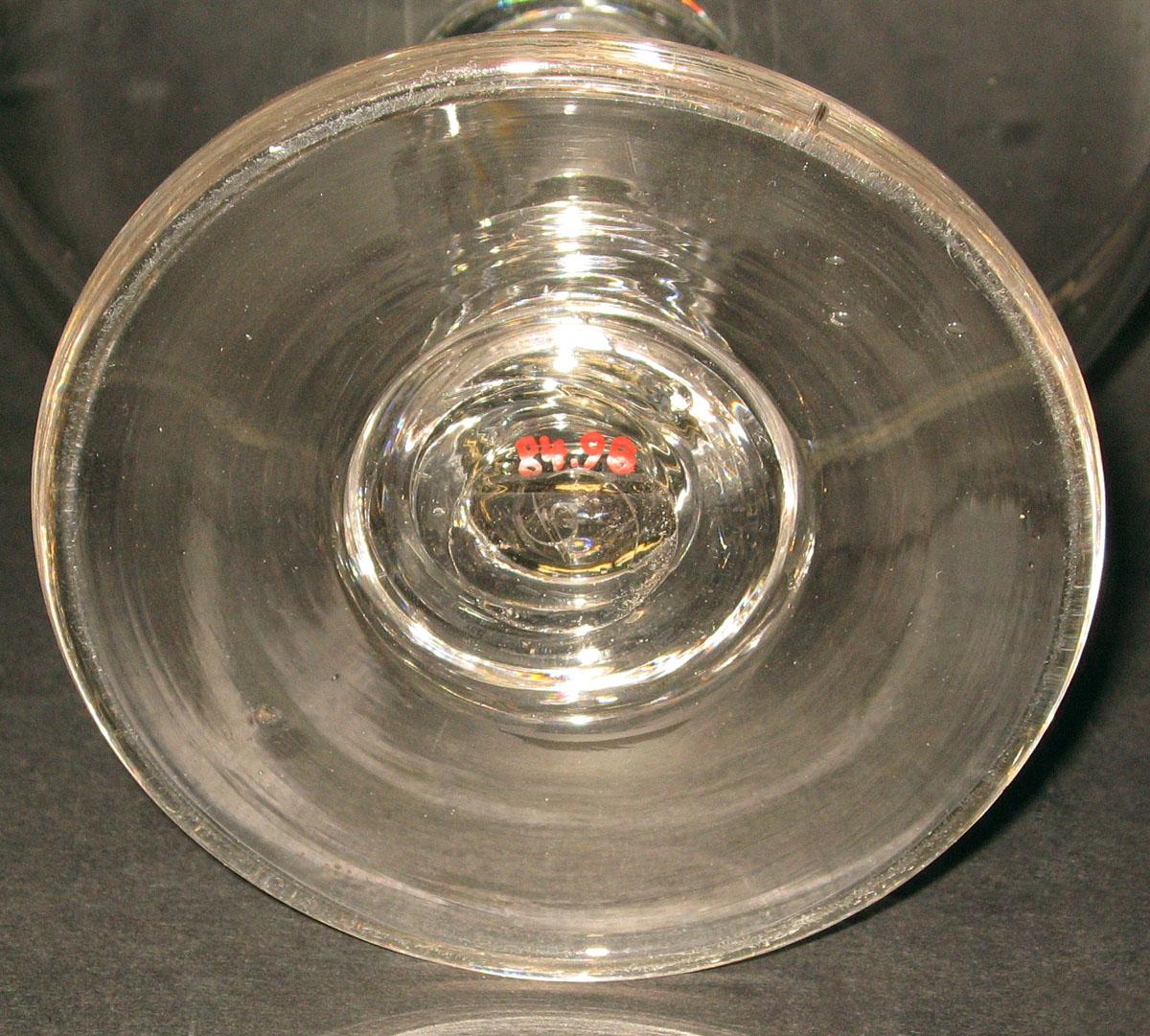 1984.0098 Glass compote (underside)